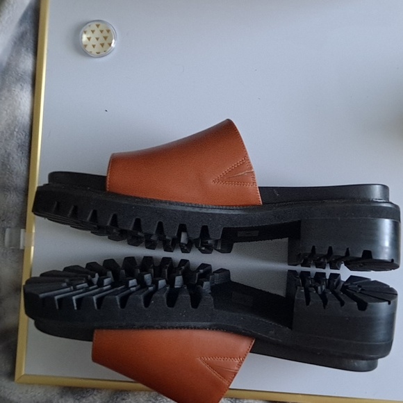 AEROSOLS 9.5 - Picture 5 of 12